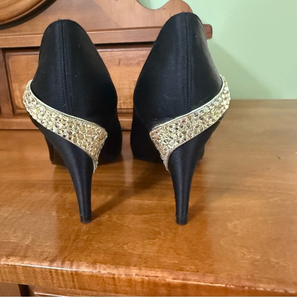 Stuart Weitzman Black Heels  pump rhinestones bling satin formal woman 8 shoe - Picture 5 of 11